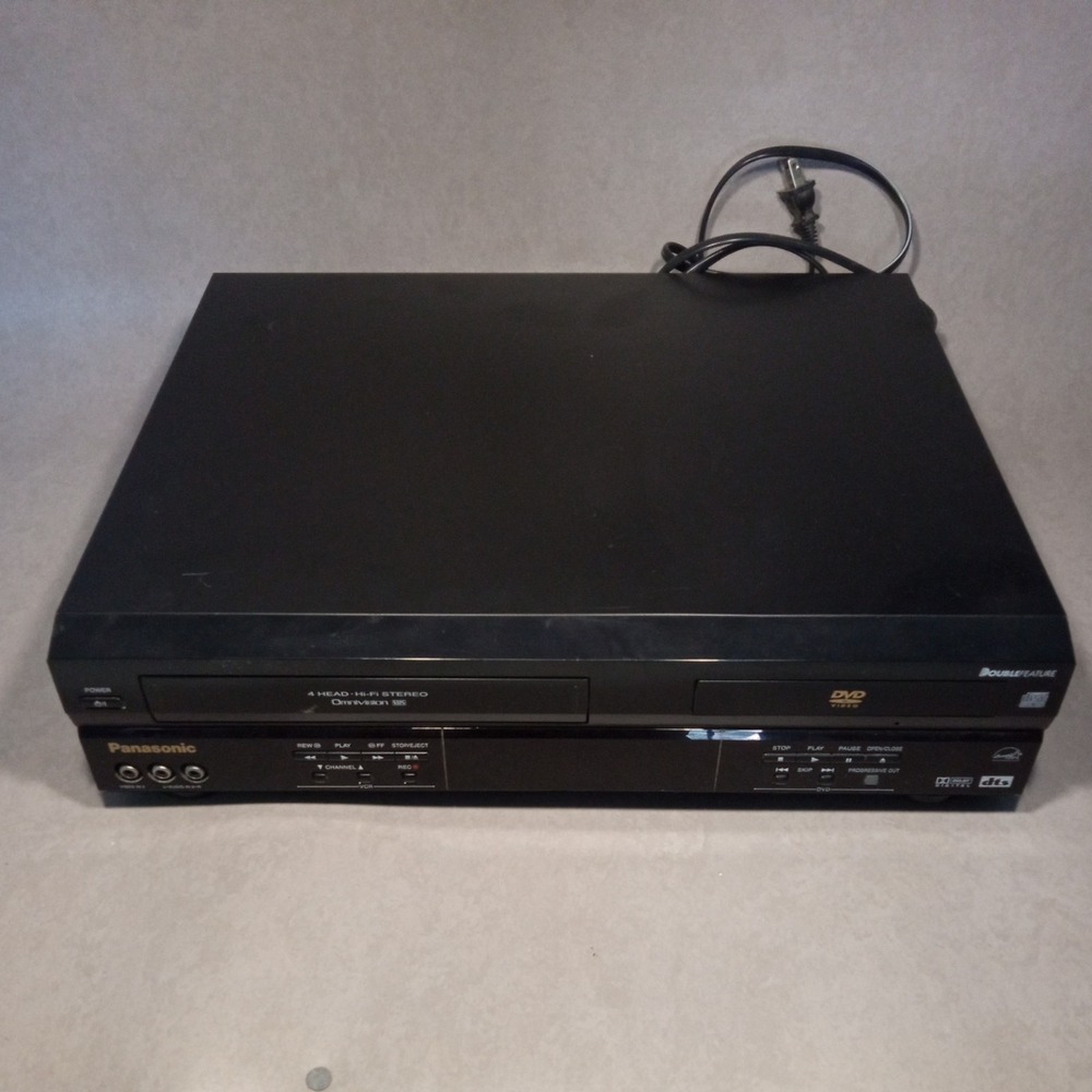 Panasonic PV-D4743 DVD/VHS Combo Player-no remote